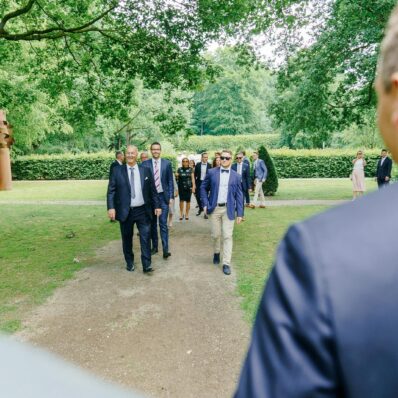 Hochzeitslocation Schloss Moyland mit Sommerterrasse