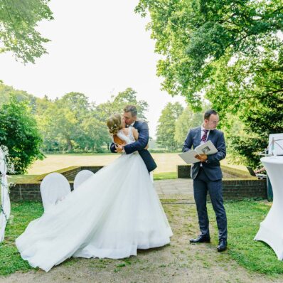 Hochzeitsfotograf NRW – Hochzeitsreportage Schloss Moyland