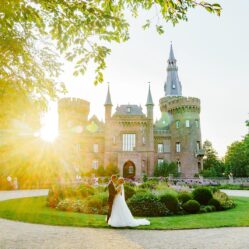 Hochzeitsfotos NRW – Brautpaarshooting Schloss Moyland