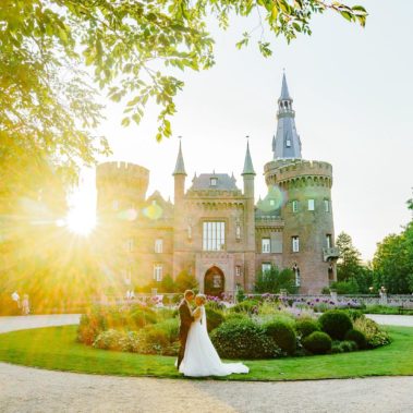 Hochzeitsfotos NRW – Brautpaarshooting Schloss Moyland