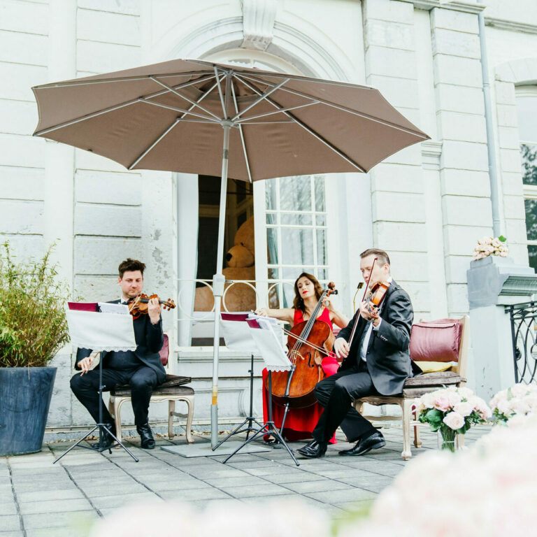 Hochzeitsfotograf – Brautjungfern und Blumenkinder Schloss Bloemendaal