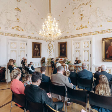 Hochzeitslocation Aachen – Barocke Pracht im Weißen Saal