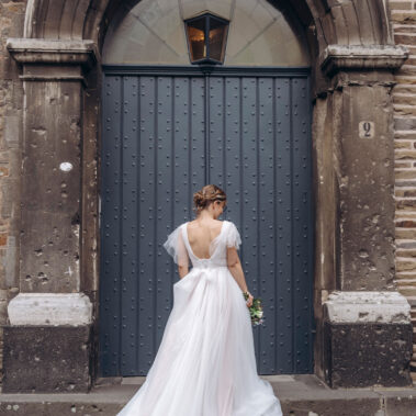 Hochzeitsfotograf Aachen – Brautpaar im Weißen Saal des Rathauses